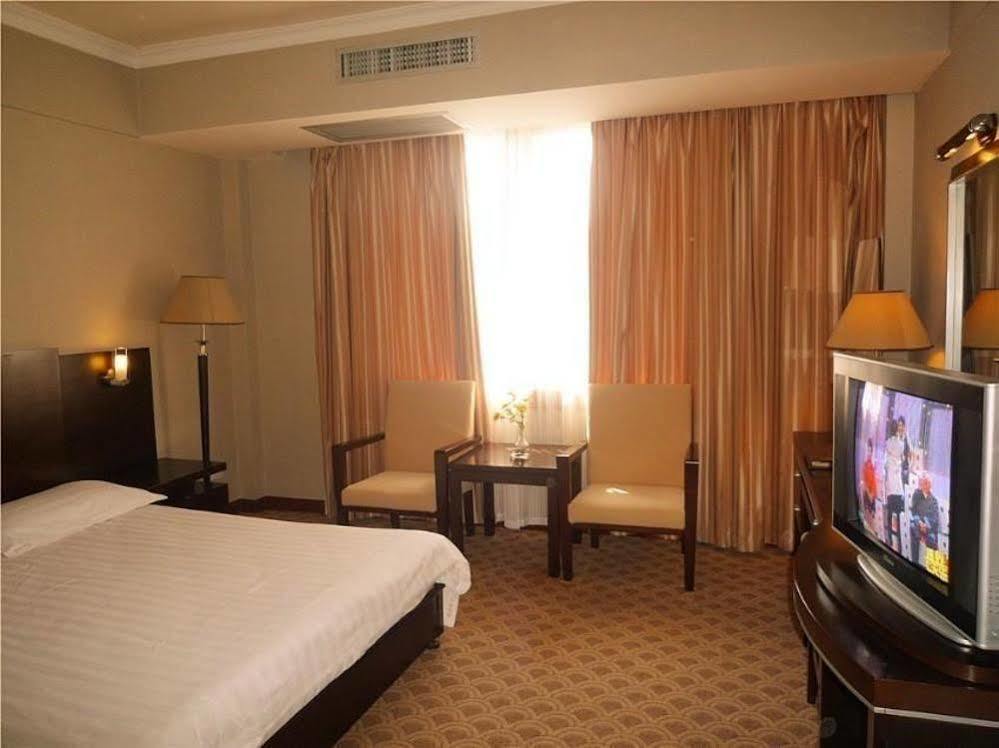 Guilin Lifeng Hotel Екстер'єр фото