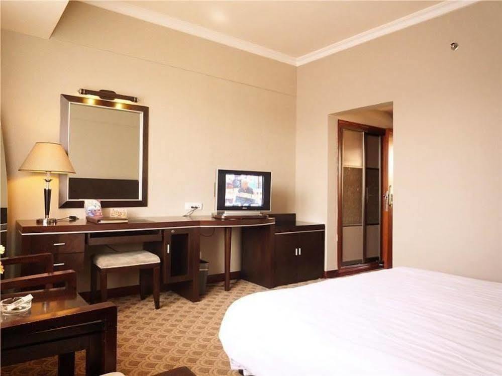Guilin Lifeng Hotel Екстер'єр фото